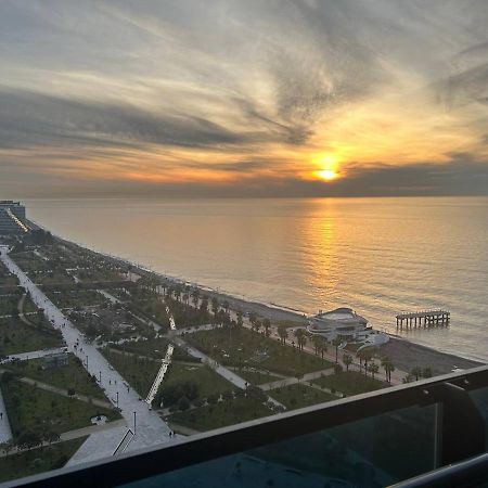Студия С Потрясающим Видом На Море В Orbi Beach Tower Batumi Esterno foto