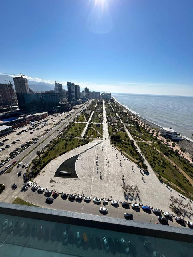 Студия С Потрясающим Видом На Море В Orbi Beach Tower Batumi Esterno foto