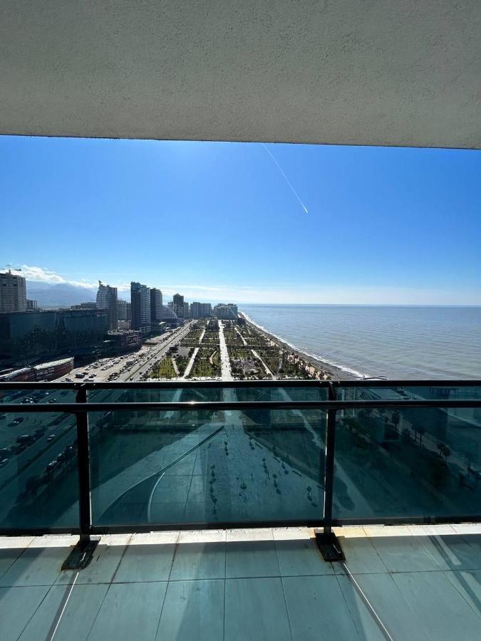 Студия С Потрясающим Видом На Море В Orbi Beach Tower Batumi Esterno foto