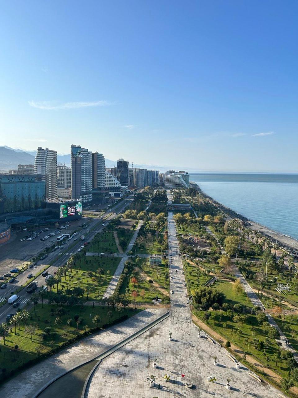 Студия С Потрясающим Видом На Море В Orbi Beach Tower Batumi Esterno foto
